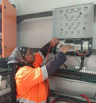 electrician wiring maintenance