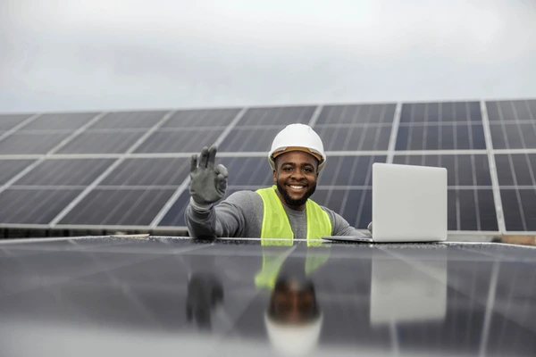 solar installation workers
